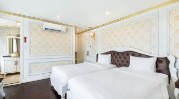 Deluxe Dynasty with Balcony