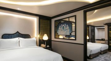 Connecting junior suite balcony