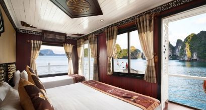 Deluxe Triple Cabin with private balcony