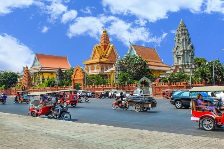Wonderful 10 Days Eploring Cambodia