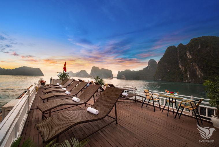 Sundeck_1
