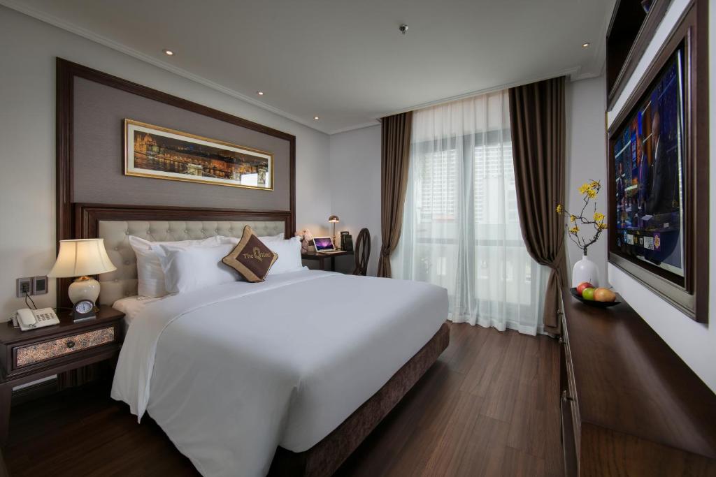 The Q Boutique Hotel Halong Tours Booking